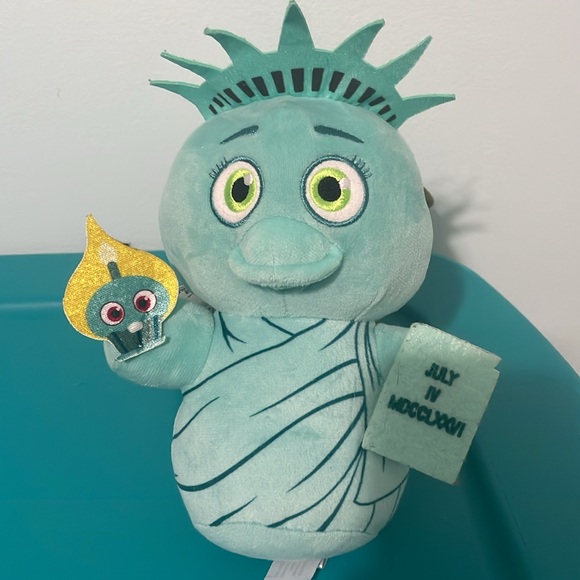 Five Nights at Freddy’s mini plush Zombie Freddy and Statue of Liberty Chica - Picture 4 of 5